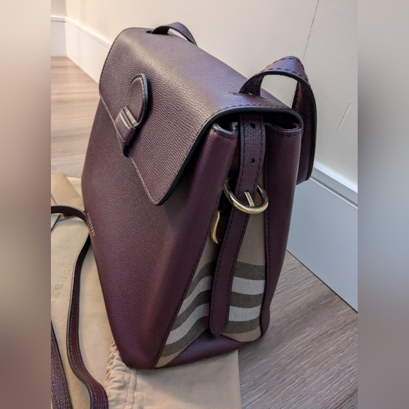 Burberry Camberley Tote - Picture 6 of 17